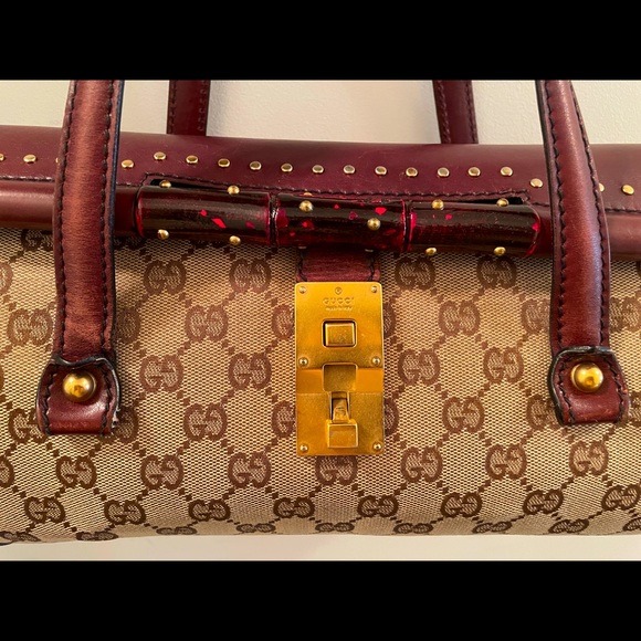 VINTAGE STUDDED BORDEAUX GUCCI BAMBOO BULLET BAG w/ BRASS HARDWARE & ACCENTS - Picture 9 of 12